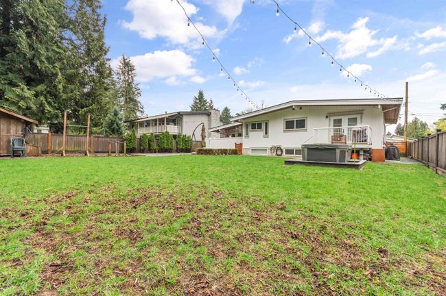 2696 Stockton Crescent, House other with 5 bedrooms, 2 bathrooms and 5 parking in Abbotsford BC | Image 39