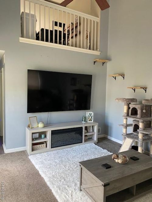 239 Andover Woods Dr, Fenton, MI, 48430-2194 | Card Image