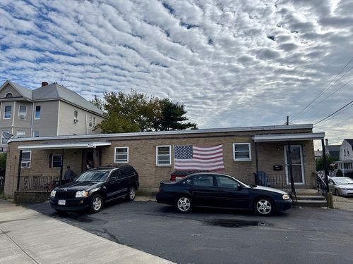 1846-1840 Acushnet Ave, New Bedford, MA, 02746-2116 | Card Image