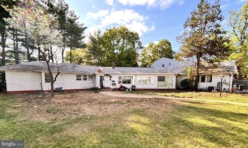 200 Cedar Ave, Highland Park, NJ, 08904-2142 | Card Image