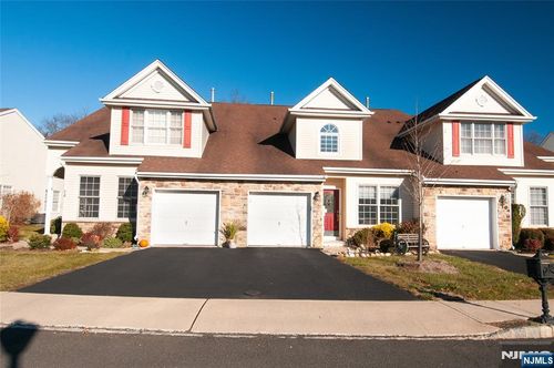 12 Farrington Plz, Somerset, NJ, 08873-7298 | Card Image