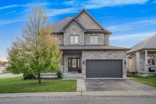 301 Colmar St, Embrun, ON, K0A1W0 | Card Image