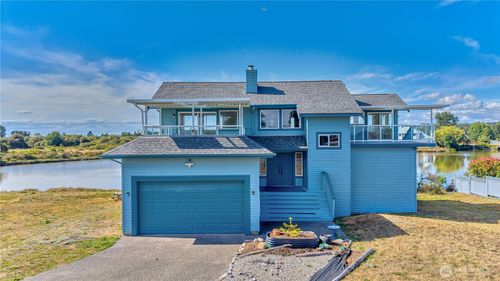 1474 Edwards Dr, Point Roberts, WA, 98281-8607 | Card Image