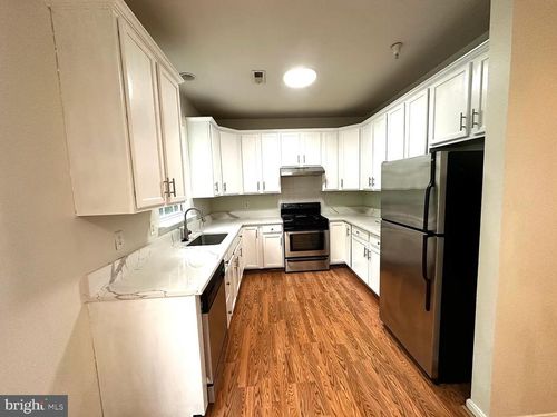 107-12921 Woodcutter Cir, GERMANTOWN, MD, 20876-6954 | Card Image