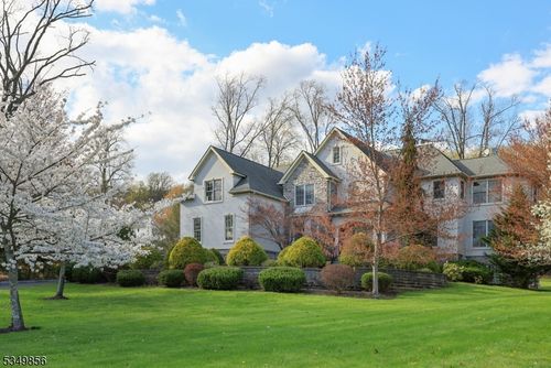 31 Washington Valley Rd, Warren, NJ, 07059-7047 | Card Image