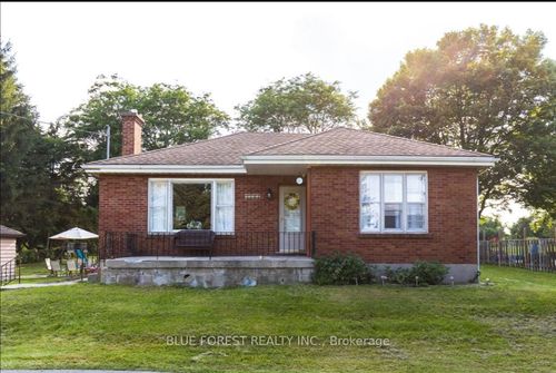 1111 Crumlin Sideroad, London, ON, N5V1R6 | Card Image