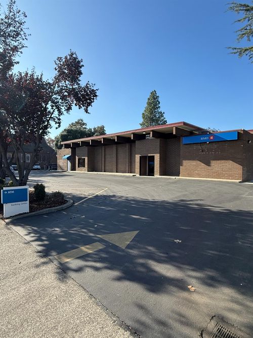 186 Main St, Woodland, CA, 95695-3159 | Card Image