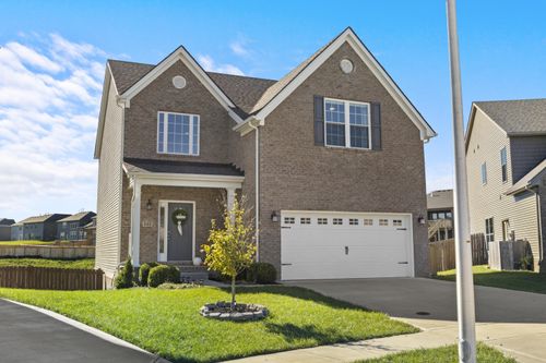 332 Cedar Ln, Nicholasville, KY, 40356 | Card Image