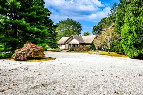 514 Yaphank Middle Island Rd, Yaphank, NY, 11980-1602 | Card Image