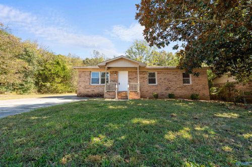 13927 Wyandotte Dr Sw, Huntsville, AL, 35803-2583 | Card Image