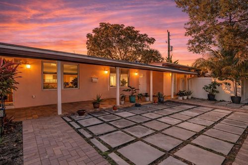 2018b-2016 Ne 14th Ct, Fort Lauderdale, FL, 33304-1414 | Card Image