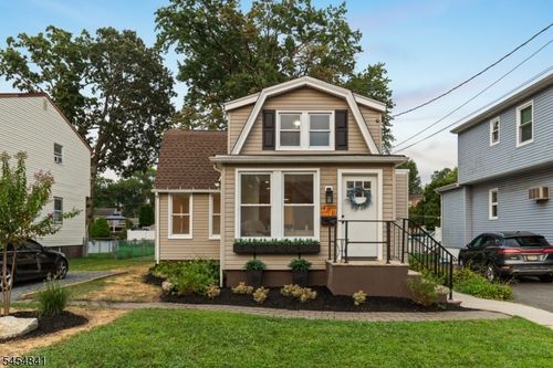 180 Cutter Ave, Fords, NJ, 08863-1505 | Card Image