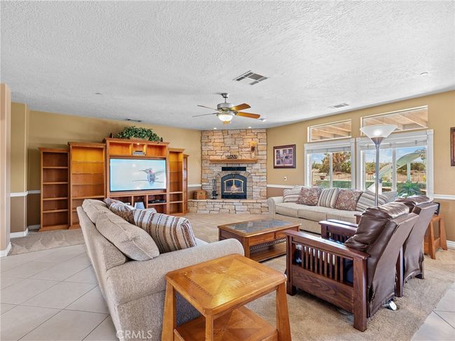 8650 Verbena Rd, House other with 4 bedrooms, 4 bathrooms and 7 parking in Oak Hills CA | Image 27