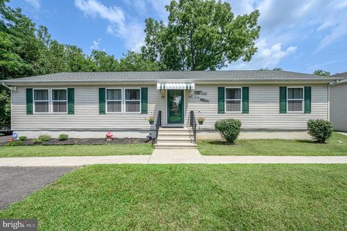 19 Indian Trl, Southampton, NJ, 08088-1743 | Card Image