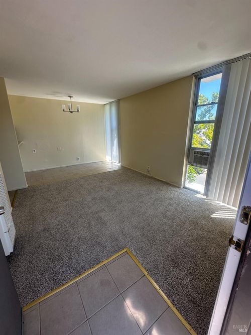618 Florida Street, Vallejo, CA, 94590 | Card Image