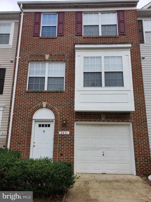 2811 Berrywood Ln, SPRINGDALE, MD, 20774-2592 | Card Image