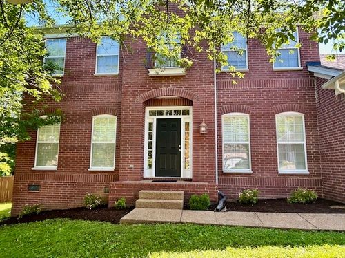 1201 Banbury Row, Brentwood, TN, 37027-2222 | Card Image