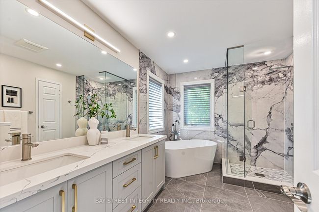 70 Macrill Rd, House other with 5 bedrooms, 5 bathrooms and 5 parking in Markham ON | Image 26