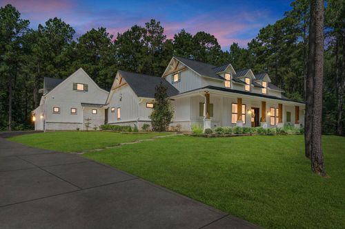 126 Fluorite Ct, Huntsville, TX, 77340-1328 | Card Image