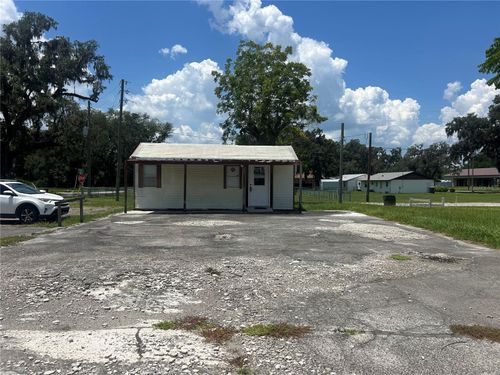 202 N Main St, Bushnell, FL, 33513-5910 | Card Image