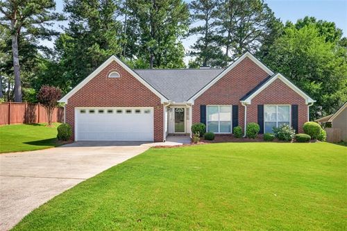 1587 Heartwood Dr, Lawrenceville, GA, 30043-4257 | Card Image