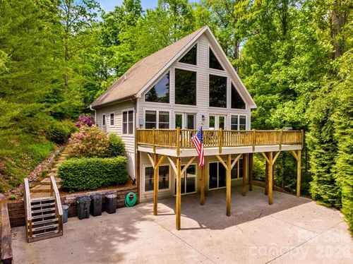 19 Holly Crest Ln, Fairview, NC, 28730-9234 | Card Image