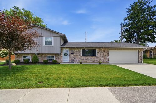 109 Beechwood Ave, Brookville, OH, 45309-1303 | Card Image