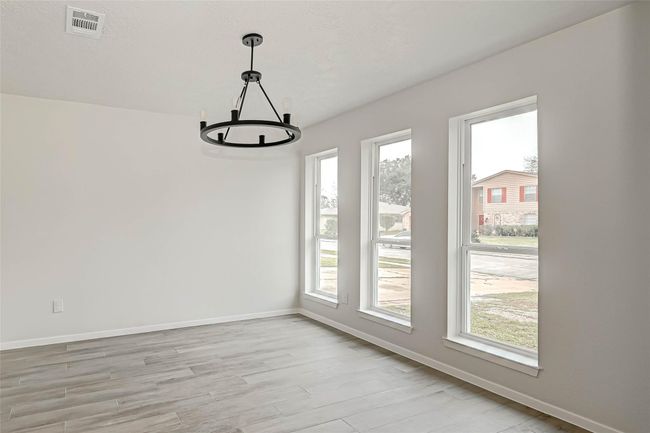 2330 Grind Stone Ln, House other with 3 bedrooms, 2 bathrooms and 2 parking in Sugar Land TX | Image 12