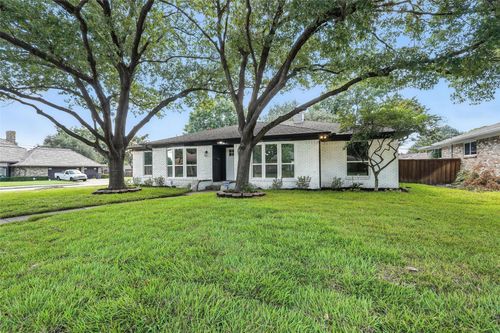 4303 Blackheath Rd, Dallas, TX, 75227-1703 | Card Image