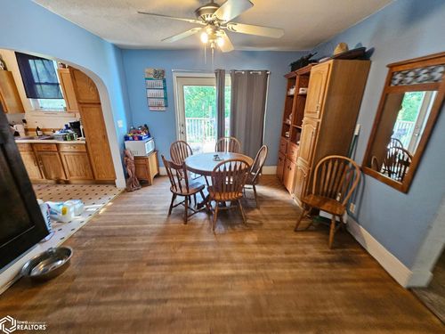 105 K Ave W, Oskaloosa, IA, 52577-1710 | Card Image