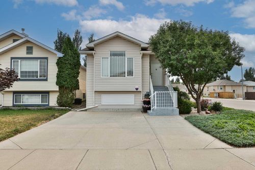94 Heritage Lane W, Lethbridge, AB, T1K7S4 | Card Image