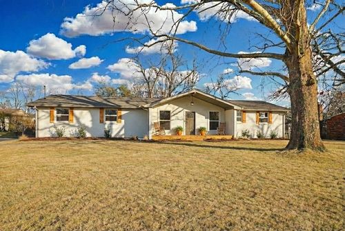 172 Gatone Dr, Hendersonville, TN, 37075-4938 | Card Image