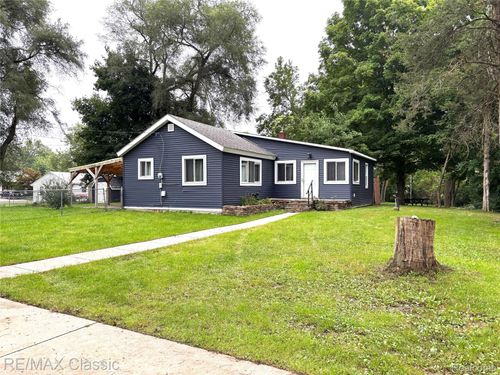 45 Delaware Rd, Whitmore Lake, MI, 48189-9618 | Card Image