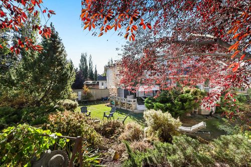 248 Douglas Ridge Green Se, Calgary, AB, T2Z2T4 | Card Image