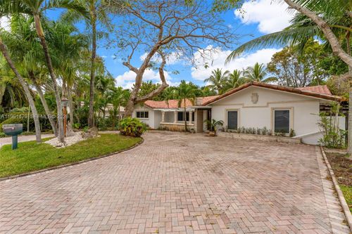 5961 Sw 56th Ter, South Miami, FL, 33143-2267 | Card Image
