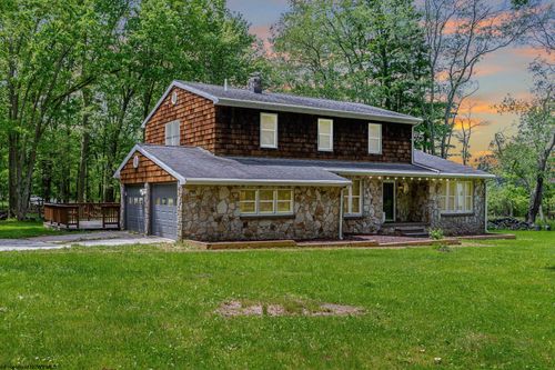 609 Southern Pines Dr, OAKLAND, MD, 21550-1440 | Card Image