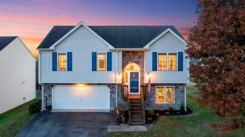 232 Eugene Dr Nw, Roanoke, VA, 24017-4600 | Card Image