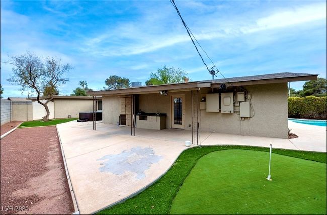3597 Cochise Ln, House other with 4 bedrooms, 4 bathrooms and null parking in Las Vegas NV | Image 34