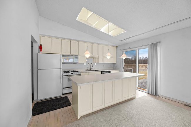 21557 S Lake George Dr Nw, House other with 2 bedrooms, 2 bathrooms and null parking in Oak Grove MN | Image 19