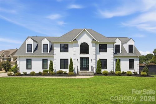 1002 Heather Glen Dr, Matthews, NC, 28104-7964 | Card Image