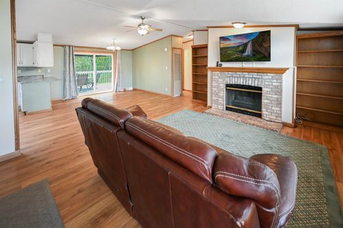 11 Korda Dr, Duluth, MN, 55808-1946 | Card Image