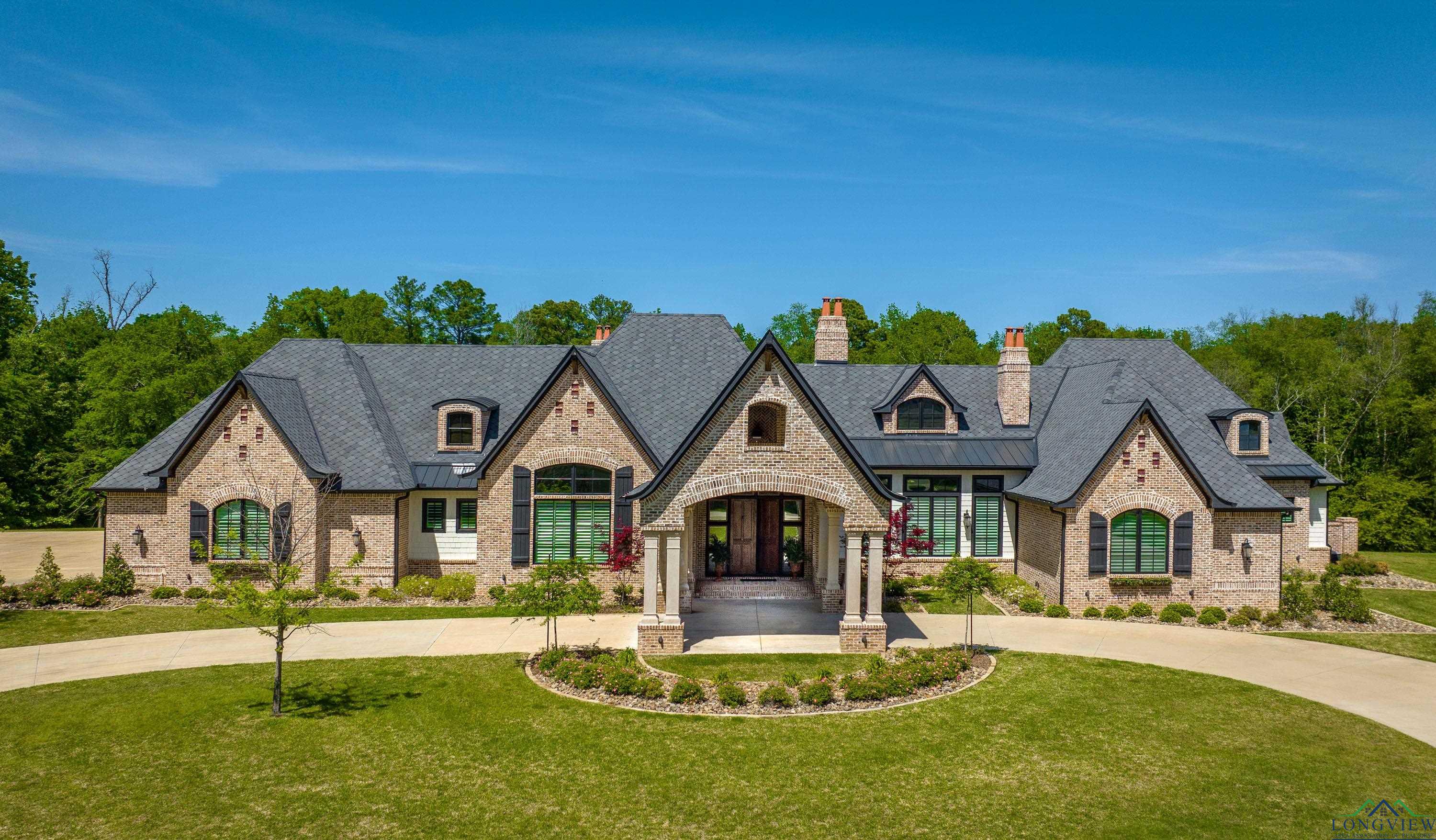 Cross Creek Dr, Grain Valley, MO 64029