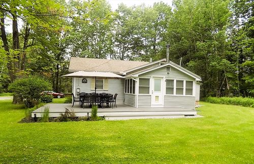 14 N Ridge St, East Otis, MA, 01029-4501 | Card Image