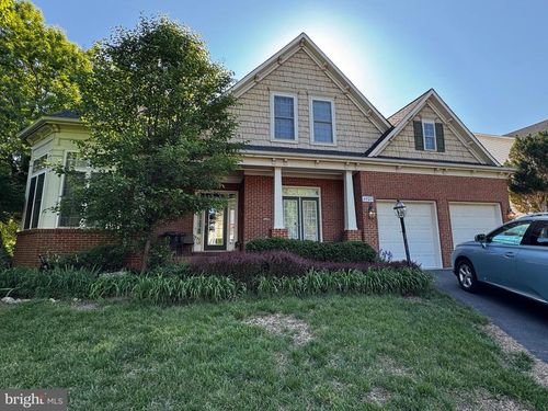 4925 Cahoon Ct, FAIRFAX, VA, 22030-6617 | Card Image