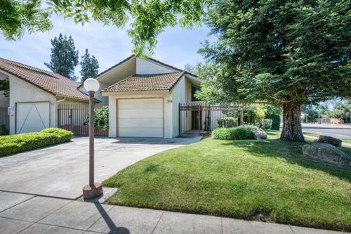 4-2803 W Celeste Ave, Fresno, CA, 93711-2230 | Card Image