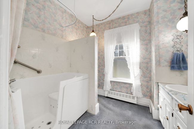 33 Pine Ave, House other with 3 bedrooms, 2 bathrooms and 5 parking in Palgrave ON | Image 14