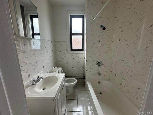 aparment-2r-10920 101st Avenue, New York, NY, 11419 | Card Image