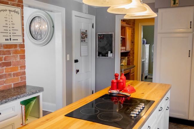 20 Maple Ave, House other with 3 bedrooms, 2 bathrooms and null parking in Broad Brook CT | Image 8