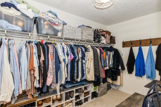 Primary Closet | Image 19