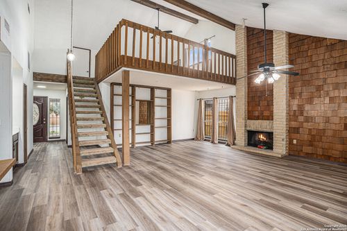 6911 Timberhill, Leon Valley, TX, 78238-2167 | Card Image